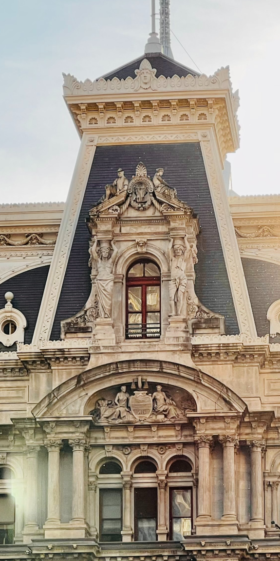 Philadelphia City Hall Photo by Micah Giszack on Unsplash